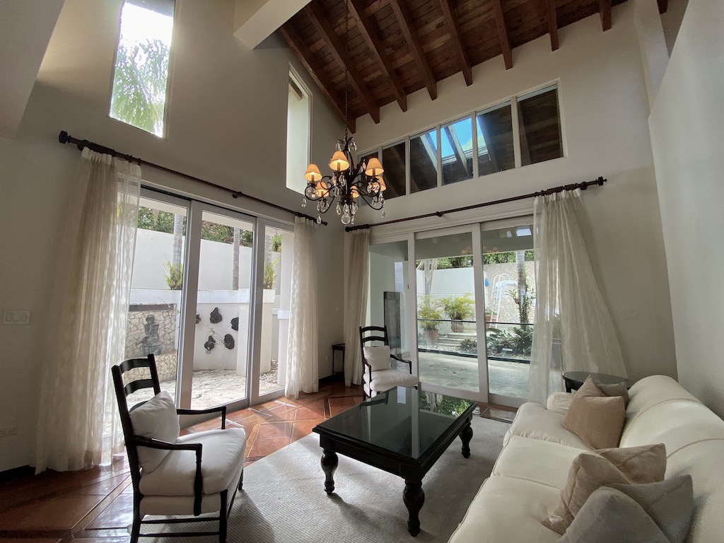 Urb. Villa Caparra