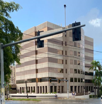 650 Luis Muñoz Rivera Ave (650 Plaza)