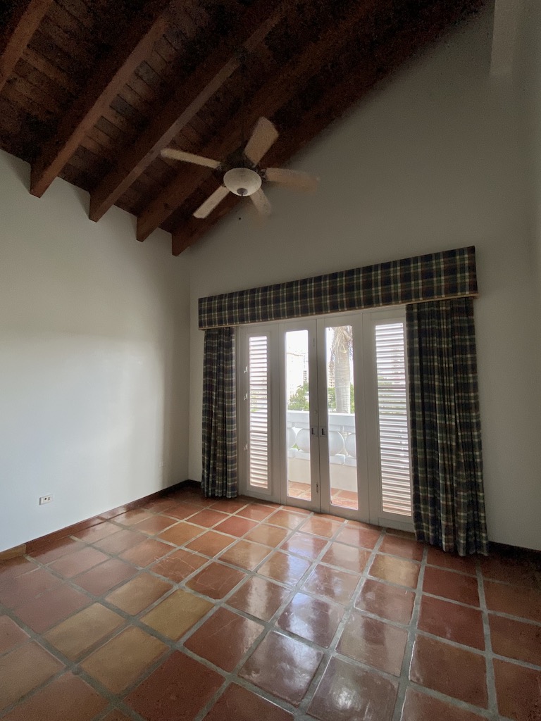 Urb. Villa Caparra