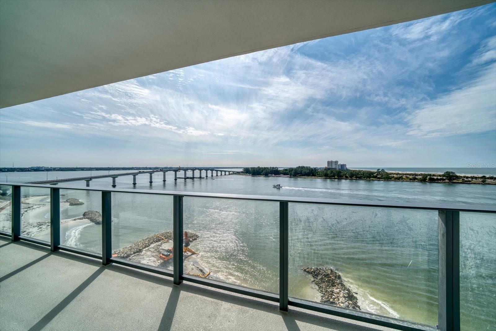 691 South Gulfview Blvd  #915