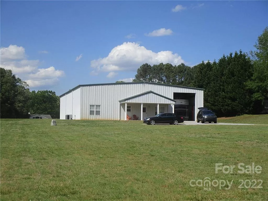 29 Aeronca Road, Belton, SC 29627