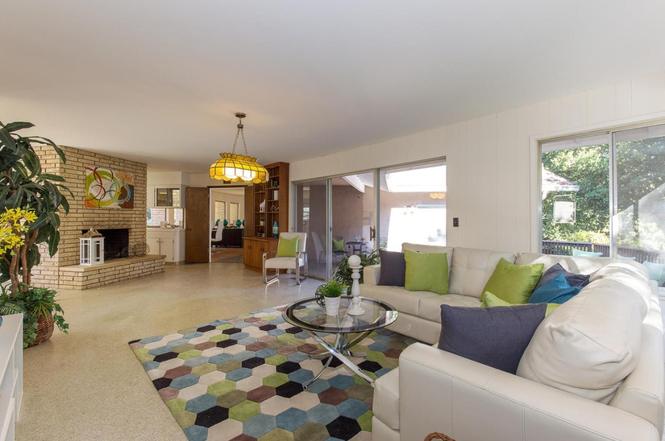 1000 W Siskiyou Drive