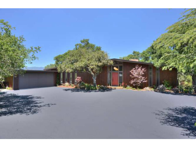 20 Holden Court
