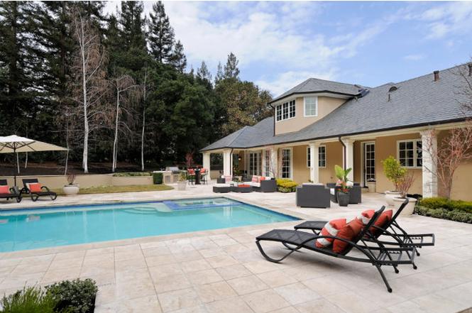 25525 Bledsoe Court
