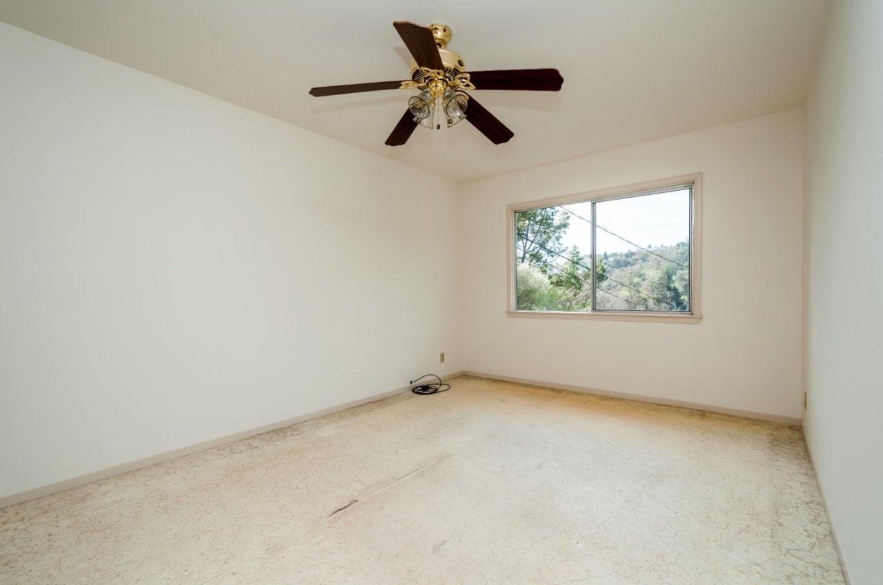 731 Knoll Drive