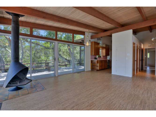 20 Holden Court