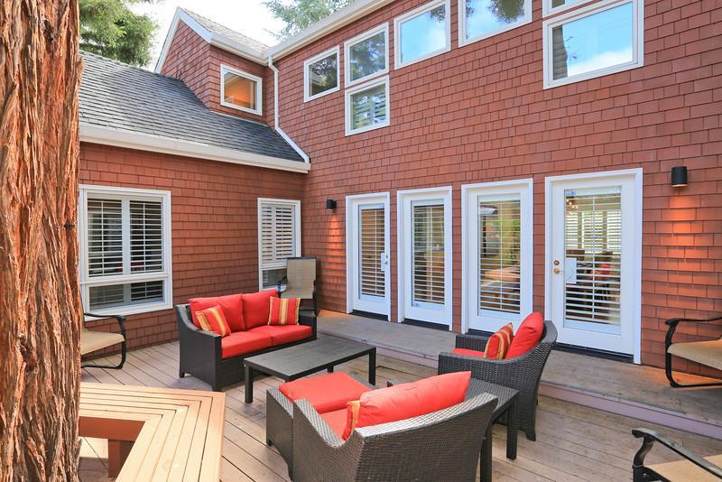 244 Selby Lane