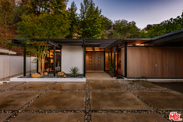 3337 Scadlock Lane
