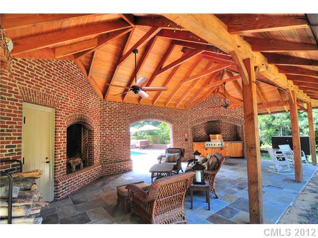 900 Huntington Park Drive