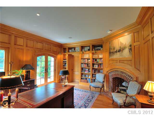 900 Huntington Park Drive