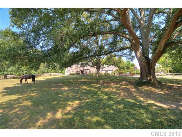 900 Huntington Park Drive