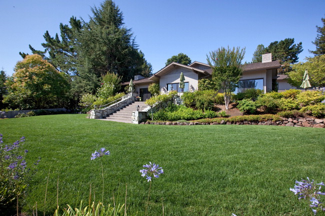 11 Macomber Road