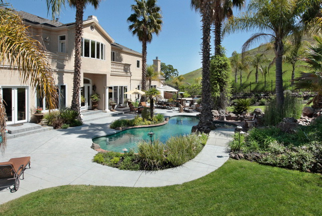 415 Cliffside Drive
