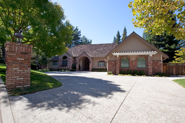 62 Silver Pine Lane