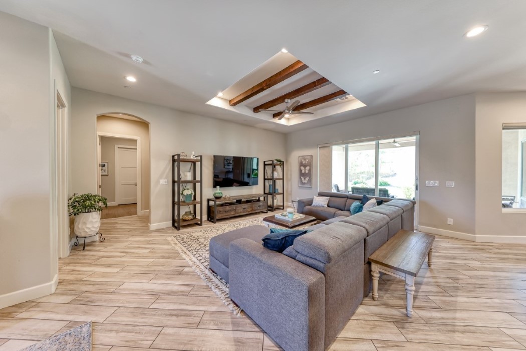 1214 Gloria Mountain Rd