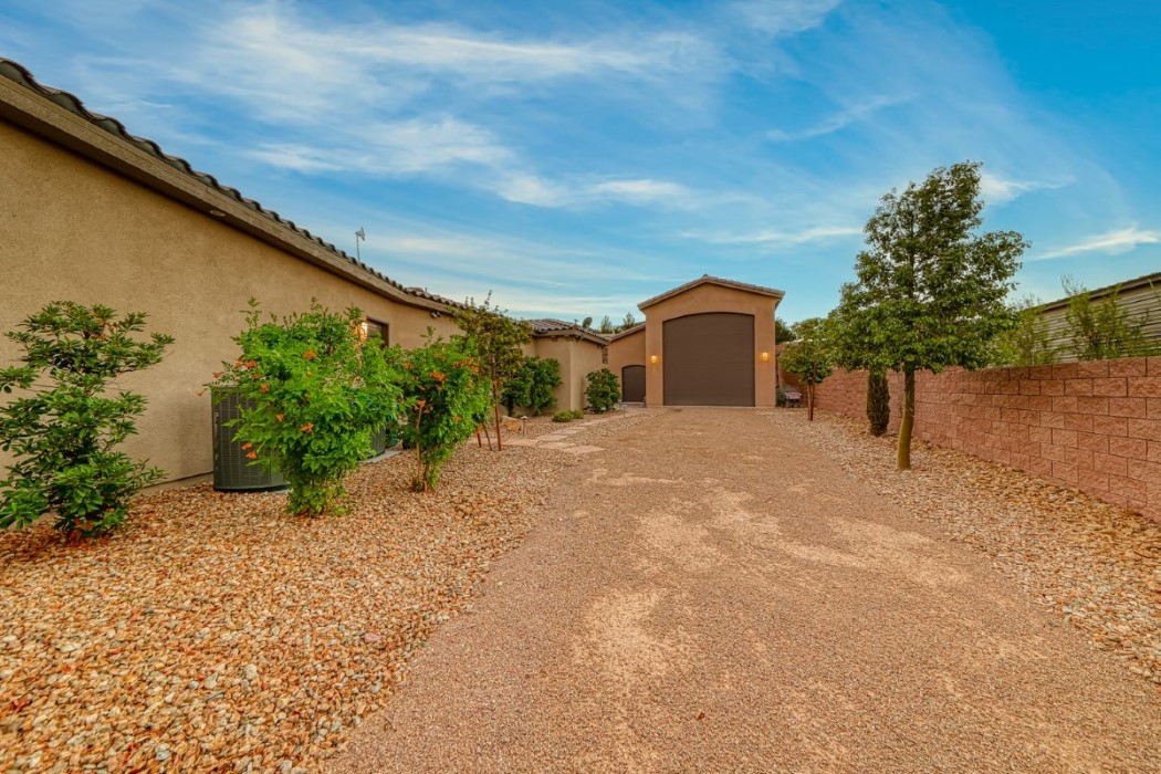 1214 Gloria Mountain Rd