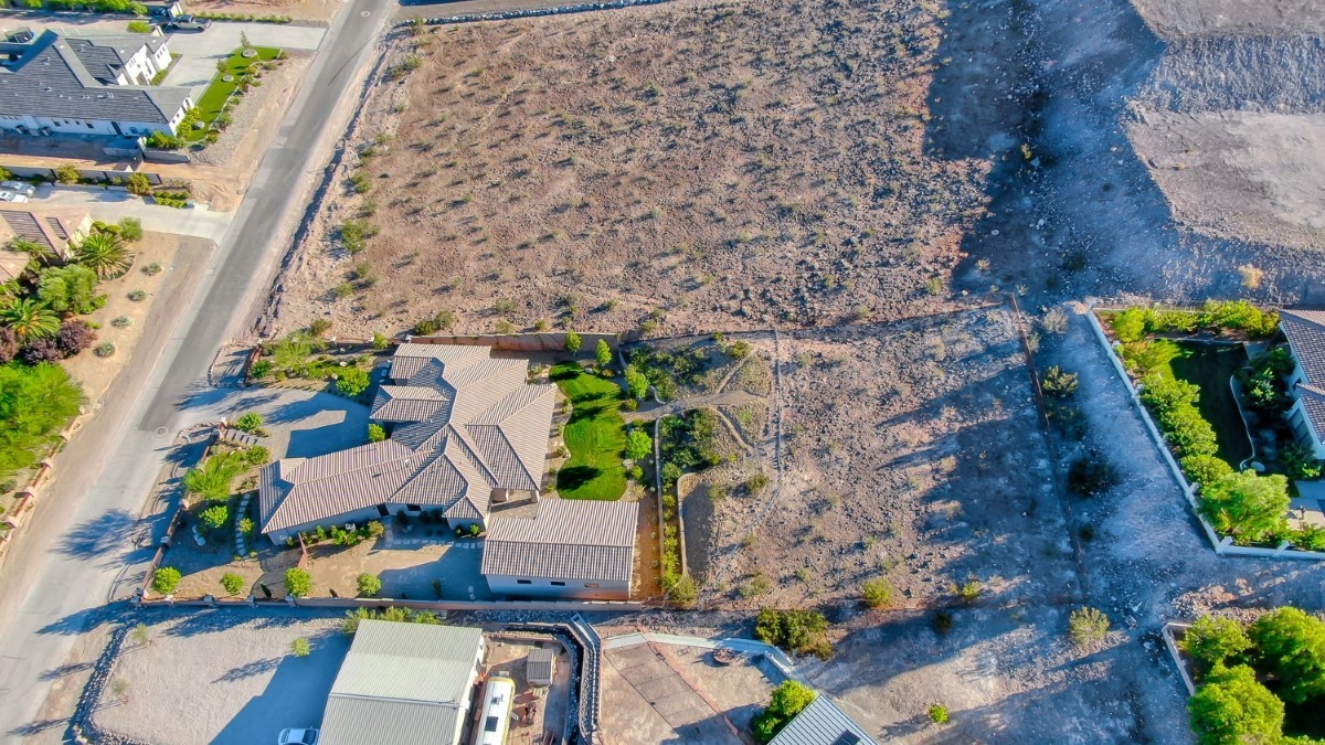 1214 Gloria Mountain Rd