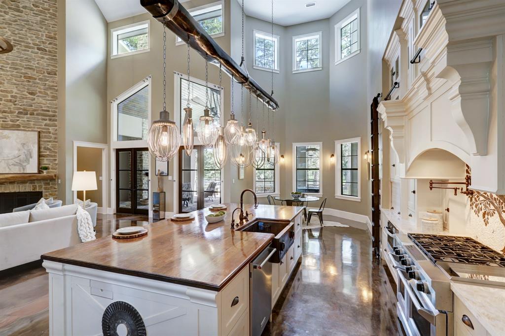 8531  Tanager Court