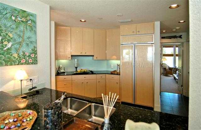 581 BUTTONWOOD BAY DR