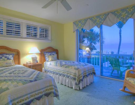 529 BUTTONWOOD BAY DR