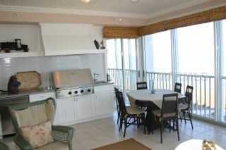 851 HARBORSHORE DR