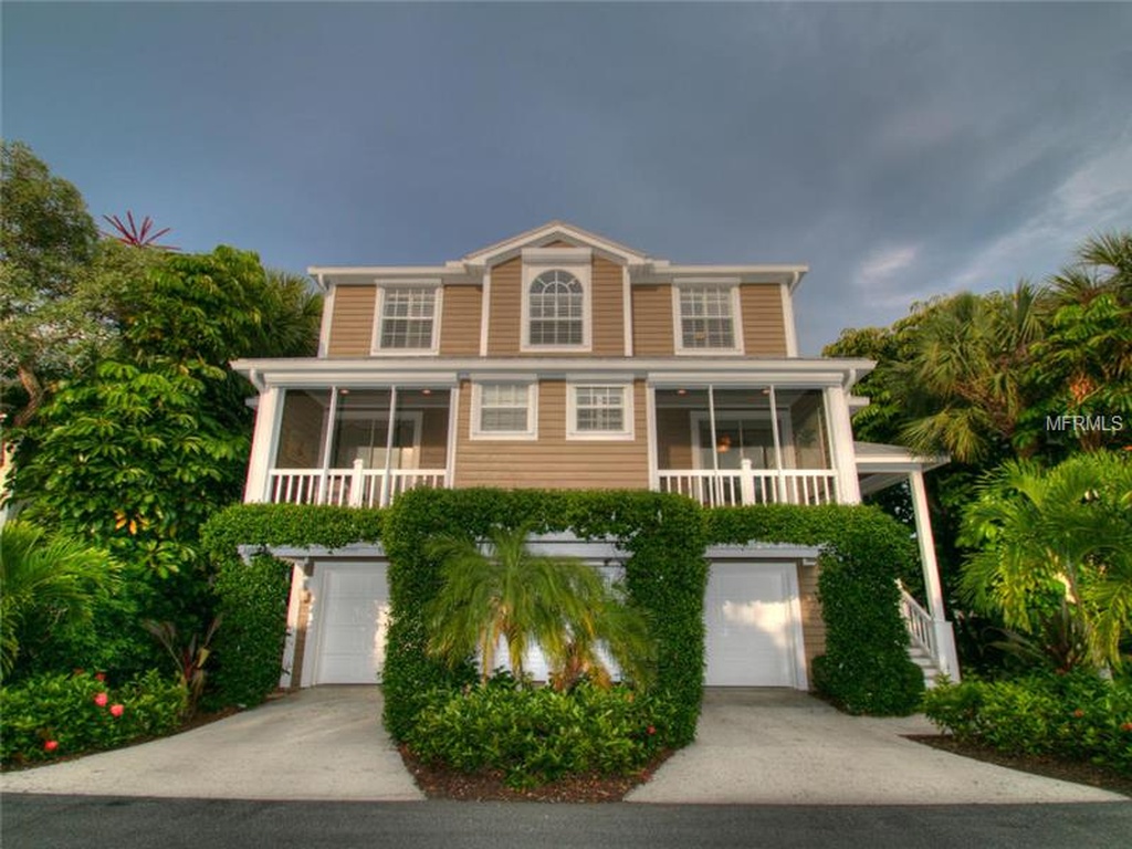 573 Buttonwood Bay Dr