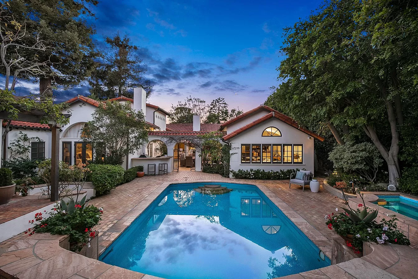 178  N Carmelina Avenue