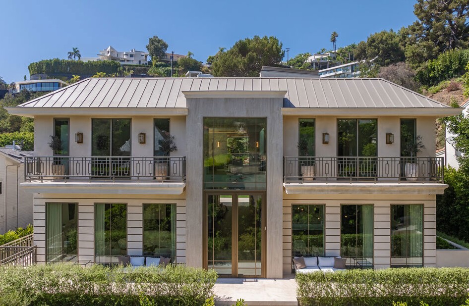 1395 N Doheny Drive