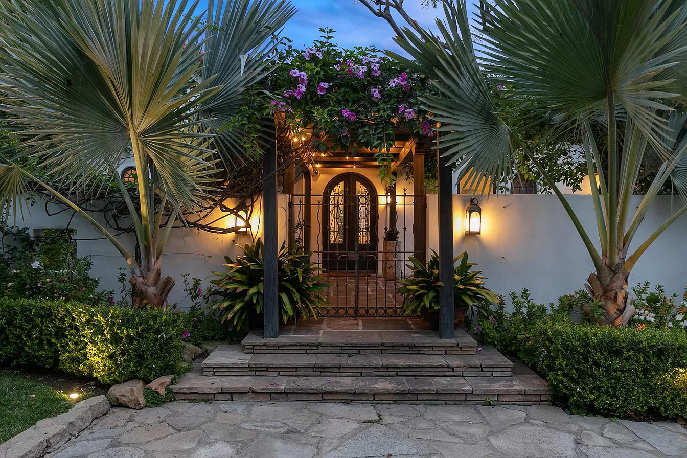 178  N Carmelina Avenue