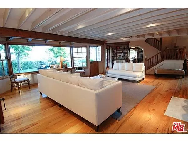 1258  Lago Vista Drive