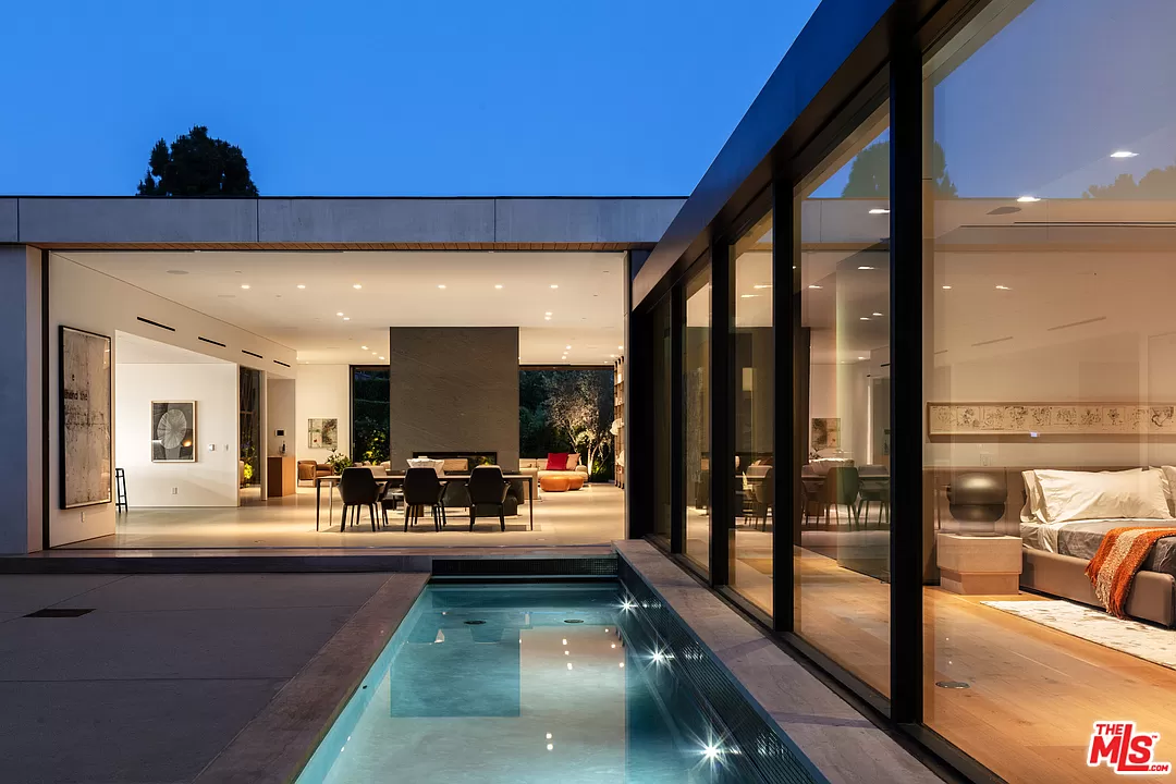 1241 Loma Vista Drive
