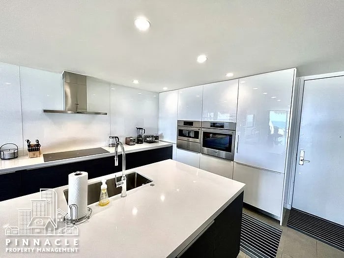2 E Ketch St #202