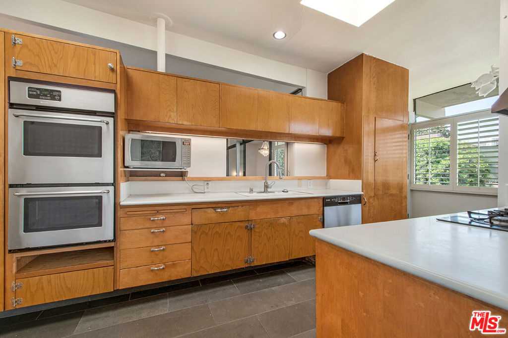 4035 Mount Vernon Drive