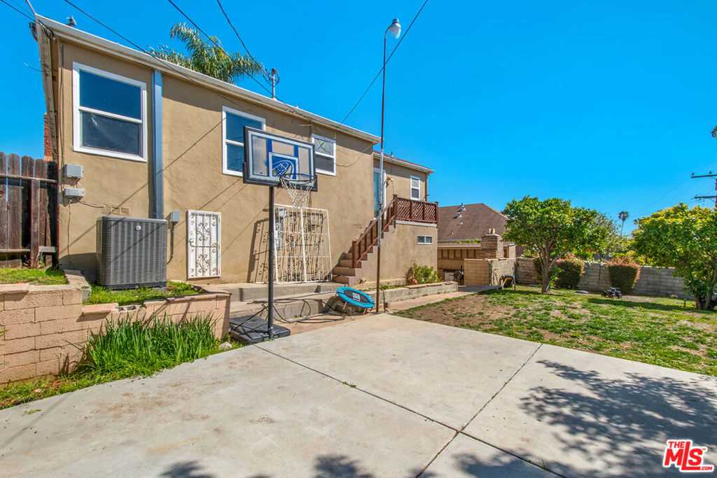 5215 Onaknoll Avenue