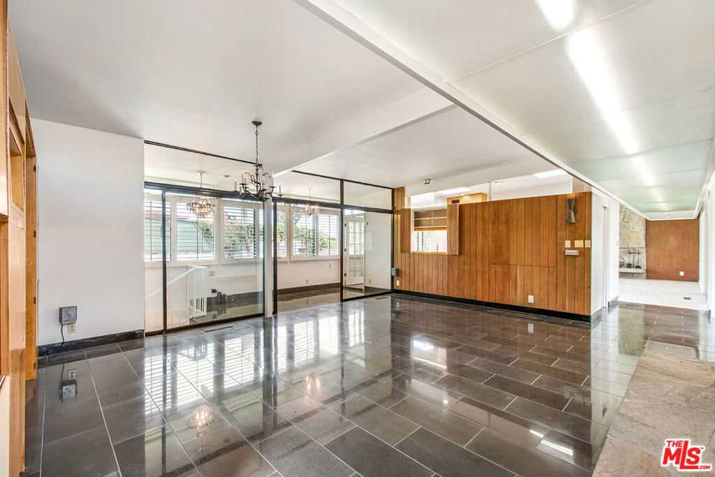 4035 Mount Vernon Drive