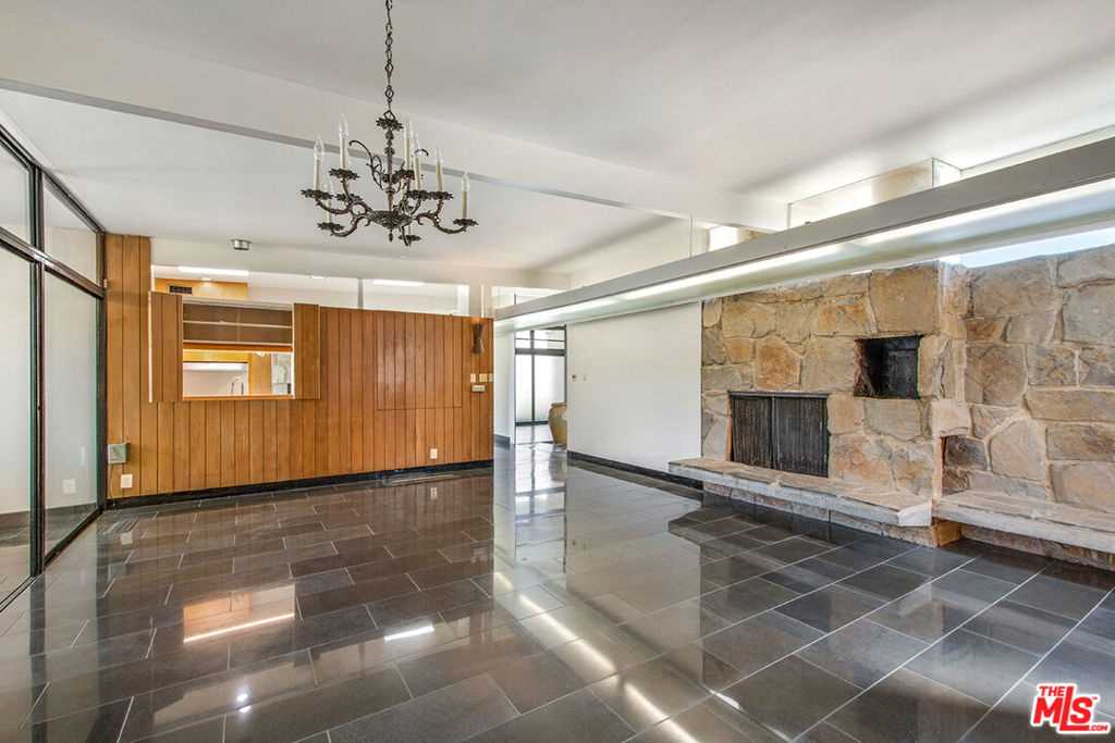 4035 Mount Vernon Drive