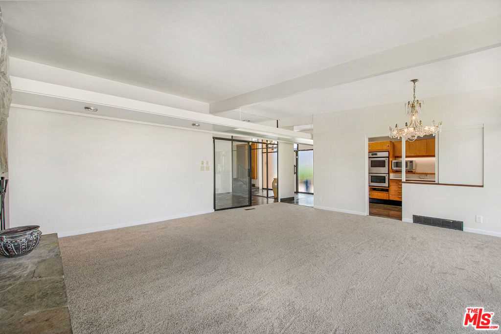 4035 Mount Vernon Drive