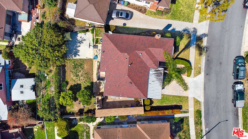 5215 Onaknoll Avenue