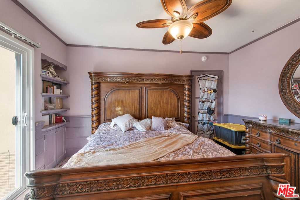 5215 Onaknoll Avenue