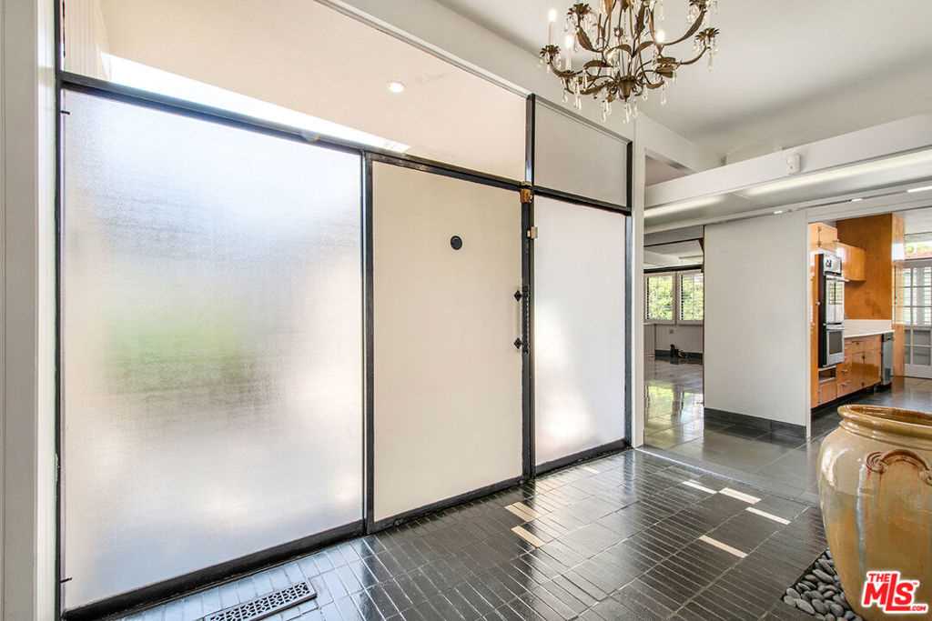 4035 Mount Vernon Drive