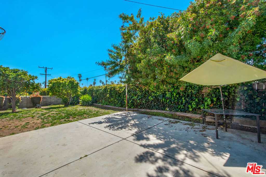 5215 Onaknoll Avenue