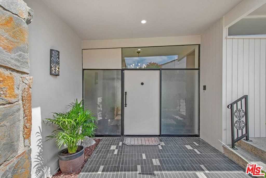 4035 Mount Vernon Drive