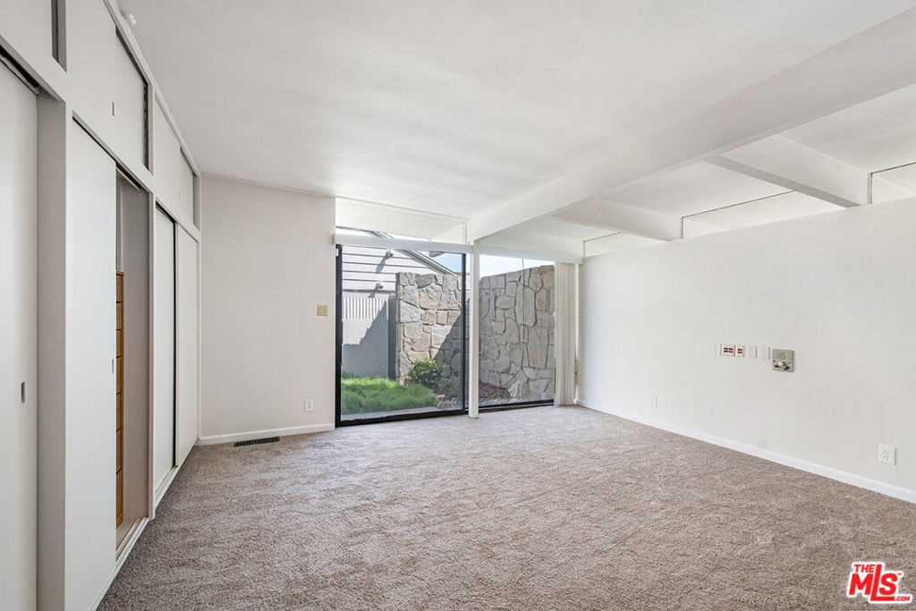 4035 Mount Vernon Drive