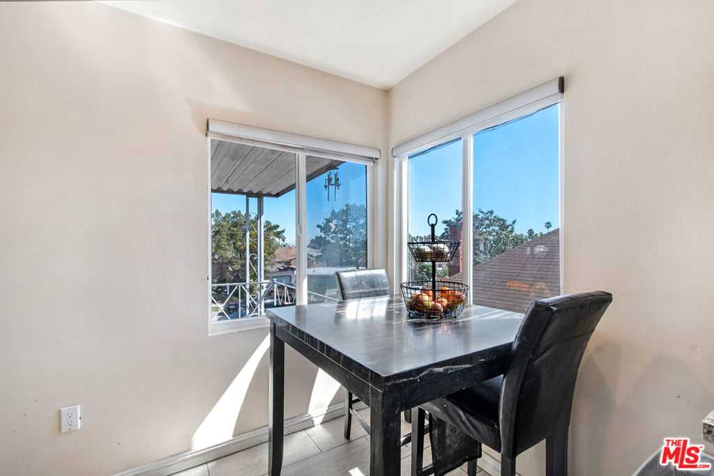 5215 Onaknoll Avenue