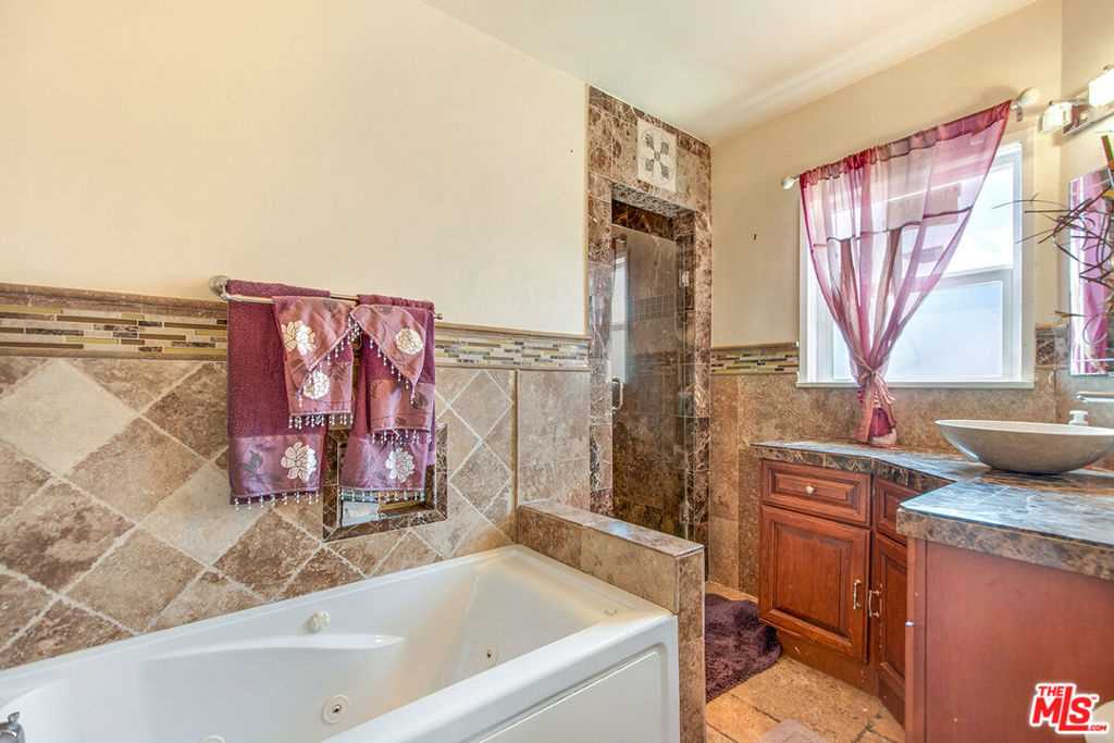 5215 Onaknoll Avenue