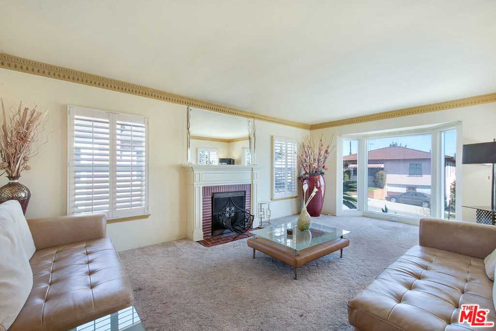 5215 Onaknoll Avenue