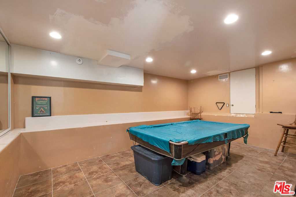 5215 Onaknoll Avenue