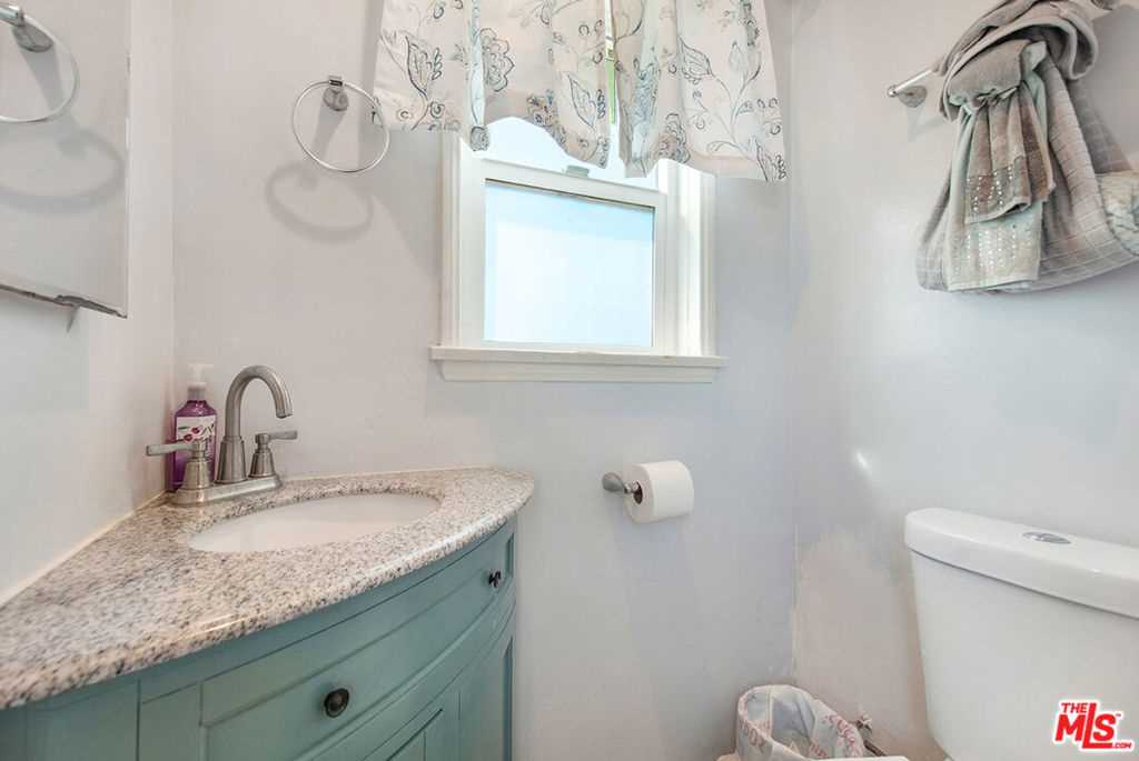 5215 Onaknoll Avenue