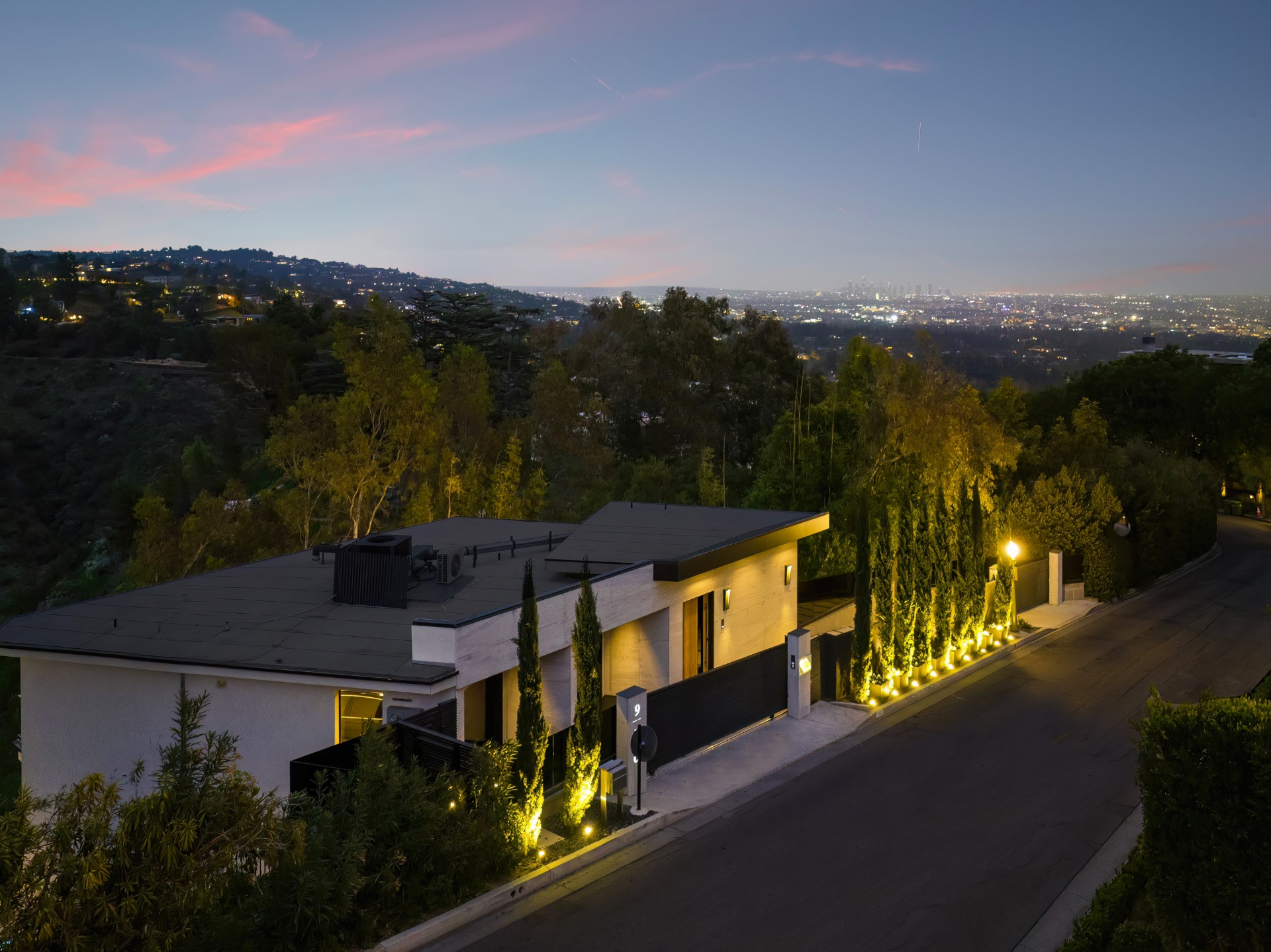 976  Bel Air Road