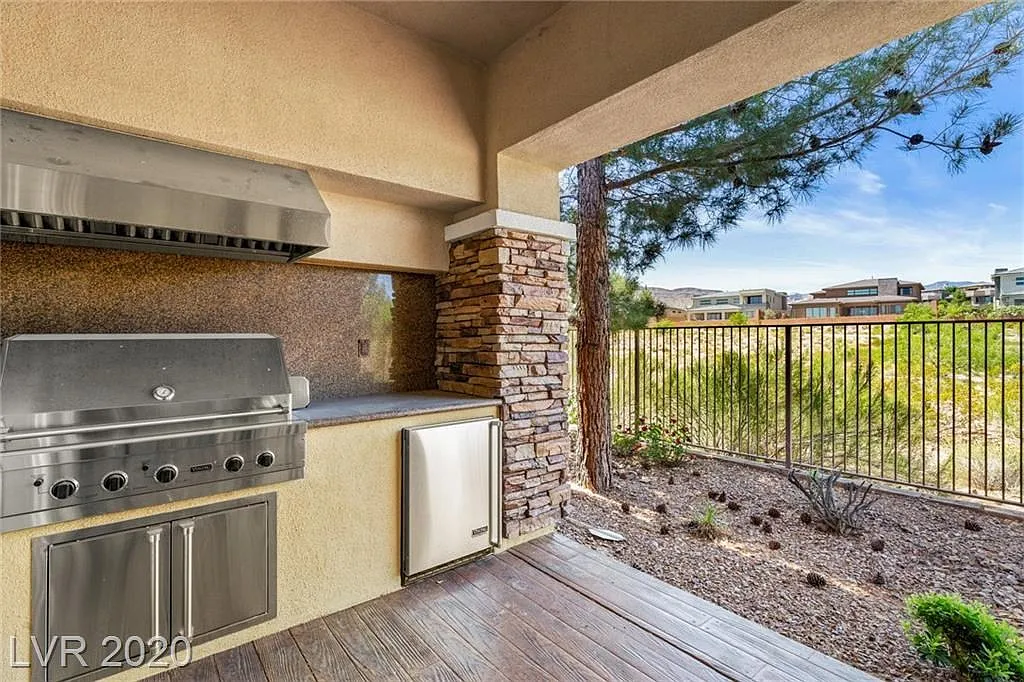 11280 Granite Ridge Dr 1050
